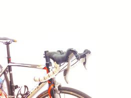 bicicleta de estrada ktm strada 1000