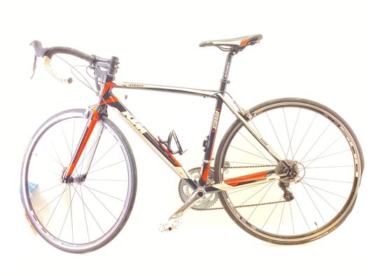 bicicleta de estrada ktm strada 1000