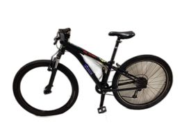 bicicleta monta&ntilde;a btwin preta