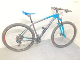 bicicleta monta&ntilde;a cube reaction cmpt