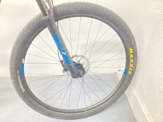 bicicleta de montanha mmr maxxis