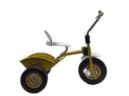 bicicleta ni&ntilde;o coloma y pastor amarillo