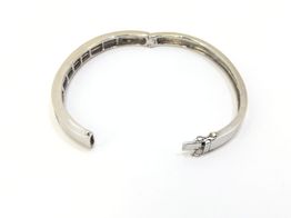 brazalete oro 18k con diamante 