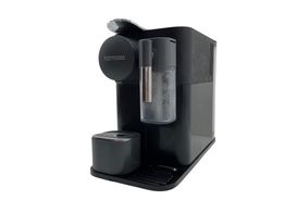 cafetera capsulas nespresso latissima one