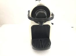 máquina de café de cápsulas nespresso xn100