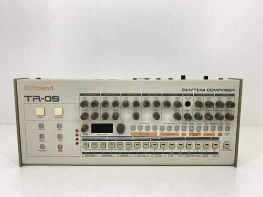 caja de ritmos roland tr-09