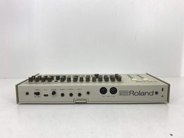 caja de ritmos roland tr-09