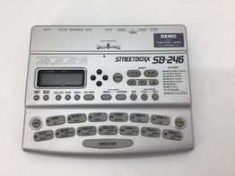 caja de ritmos zoom sb-246