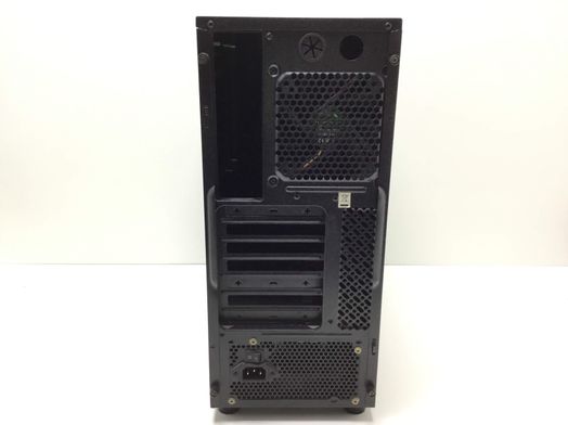 caja antec con fuente