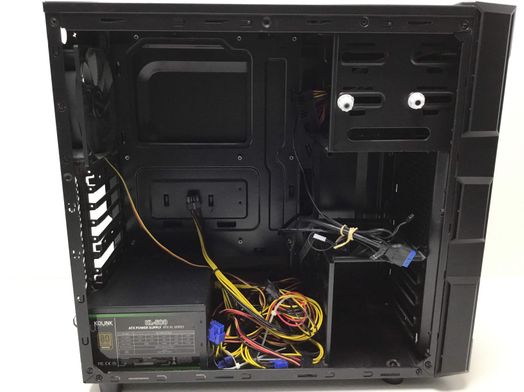 caja antec con fuente