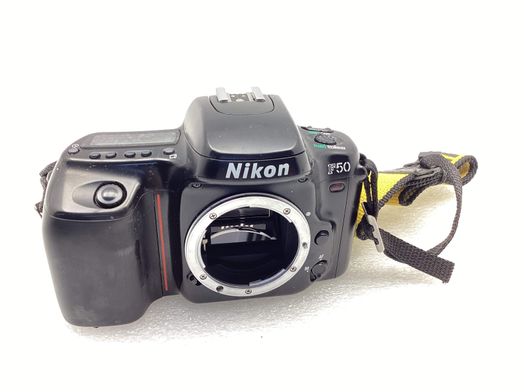 m&aacute;quina fotogr&aacute;fica reflex nikon f50