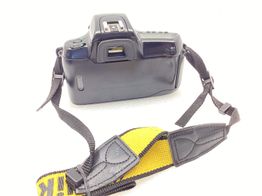 m&aacute;quina fotogr&aacute;fica reflex nikon f50