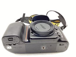 m&aacute;quina fotogr&aacute;fica reflex nikon f50