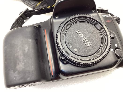 m&aacute;quina fotogr&aacute;fica reflex nikon f50