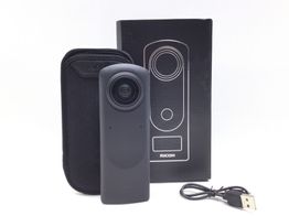 camara deportiva ricoh theta z1