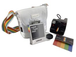 camara desechable polaroid now+