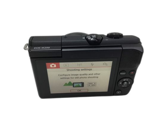 camara digital evil canon eos m200