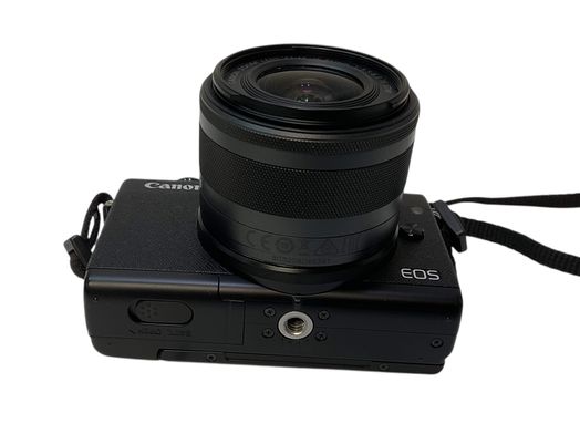 camara digital evil canon eos m200