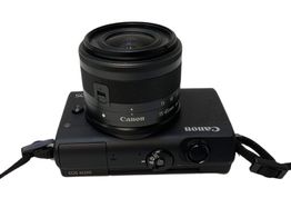camara digital evil canon eos m200