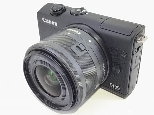 camara digital evil canon eos m200