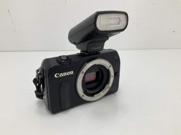 camara digital evil canon eos m