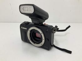 camara digital evil canon eos m