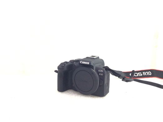 camara digital evil canon eos r10