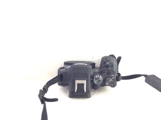 camara digital evil canon eos r10