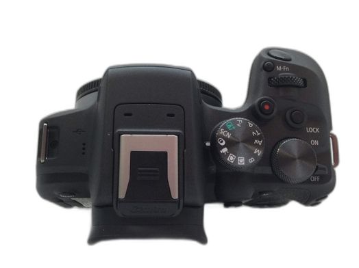 camara digital evil canon eos r10