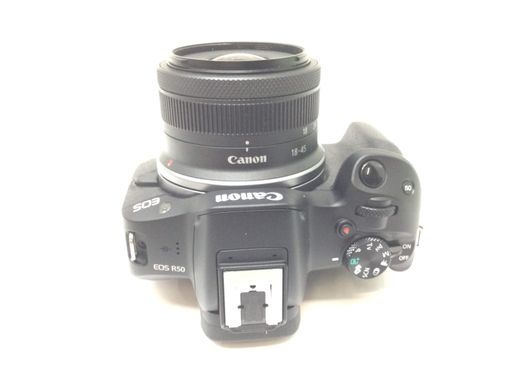 camara digital evil canon eos r50