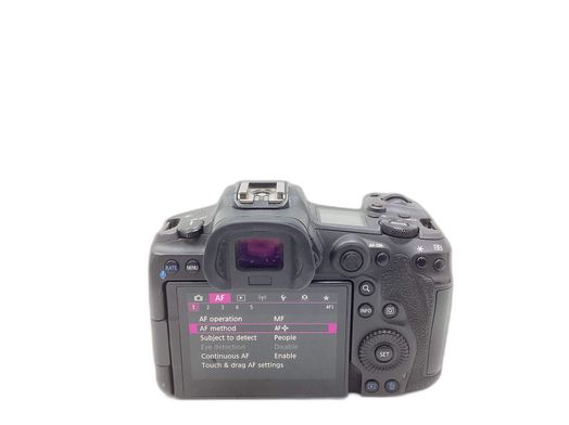 camara digital evil canon eos r5