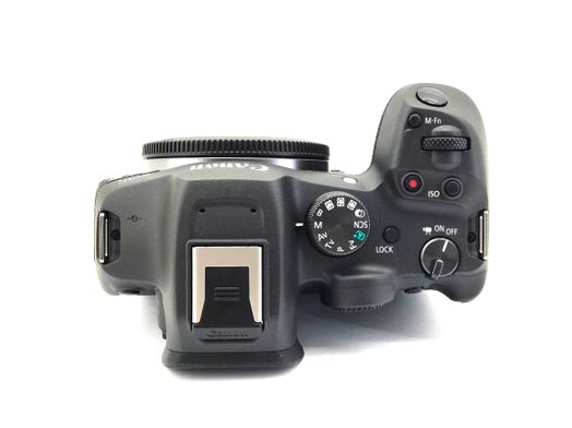 camara digital evil canon eos r7