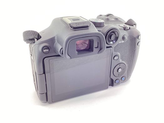 camara digital evil canon eos r7