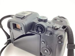 camara digital evil canon eos r7