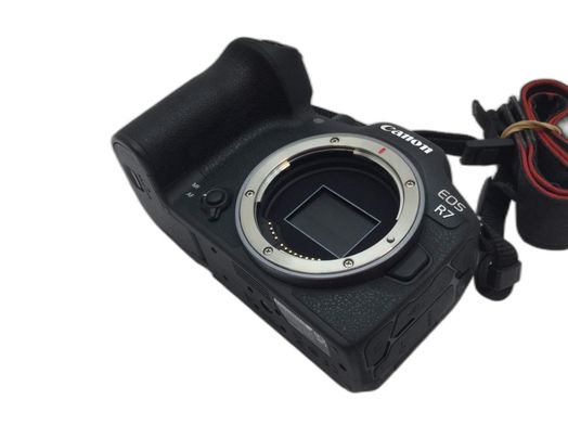 camara digital evil canon eos r7