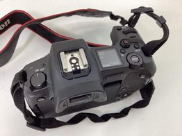 camara digital evil canon eos r