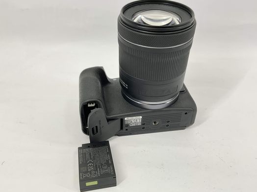 camara digital evil canon eos rp