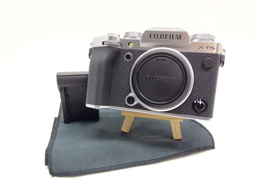 camara digital evil fujifilm x-t5