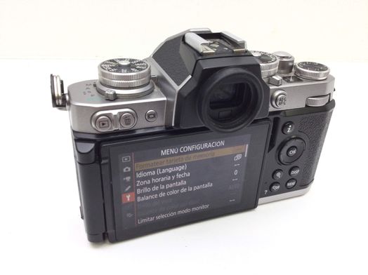 camara digital evil nikon z fc+16-50mm f/3.5-6.3 vr dx nikkor-z