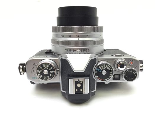 camara digital evil nikon z fc+16-50mm f/3.5-6.3 vr dx nikkor-z