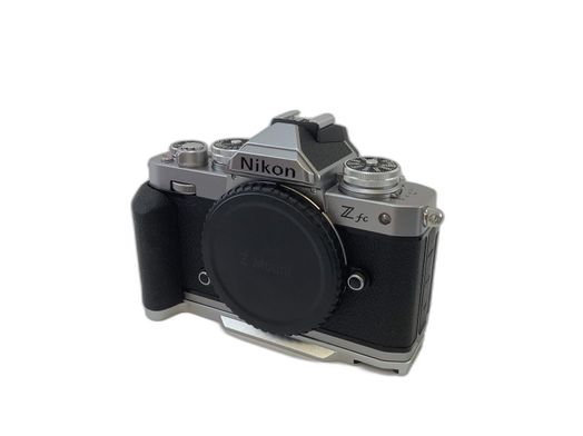 camara digital evil nikon z fc