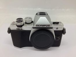 camara digital evil olympus om-d e-m10 mark ii