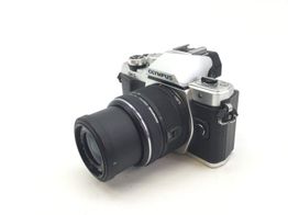 camara digital evil olympus om-d e-m10 mark ii