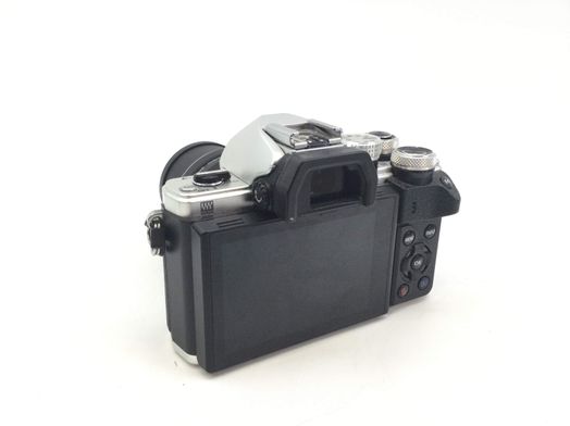 camara digital evil olympus om-d e-m10 mark ii