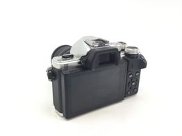 camara digital evil olympus om-d e-m10 mark ii