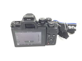 camara digital evil olympus om-d e-m10 mark ii