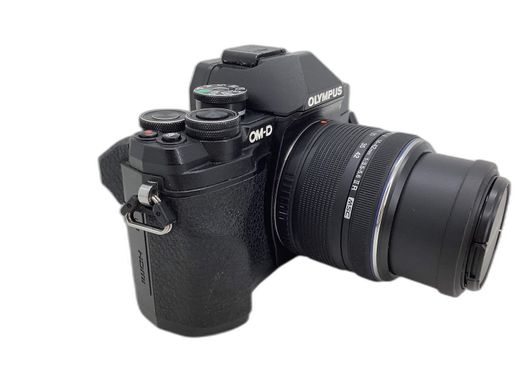 camara digital evil olympus om-d e-m10 mark iv