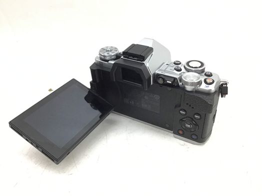 camara digital evil olympus om-d e-m5 mark ii