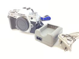 camara digital evil olympus om-d e-m5 mark iii