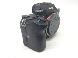 camara digital evil sony alpha a7 iii (ilce-7m3)